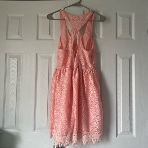 NWT Altar'd State Lace Pink Dress Size Medium - Picture 5 of 5
